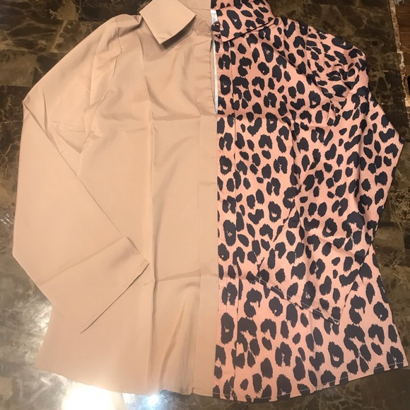 🎉HP🎉Tan and Cheetah Animal Print Top! - Picture 3 of 4